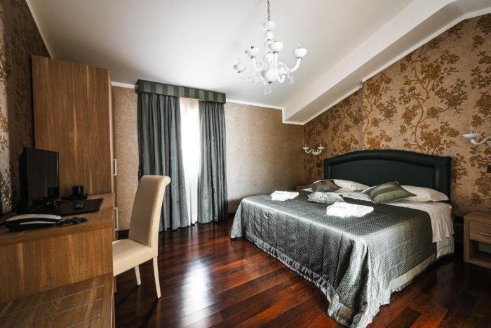Hotel Mastrodattia Celano Szoba fotó
