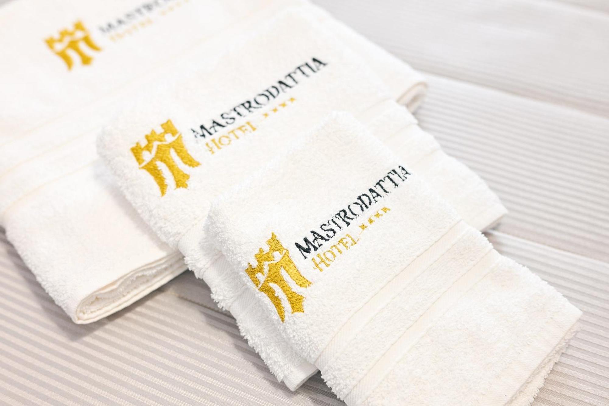 Hotel Mastrodattia Celano Kültér fotó