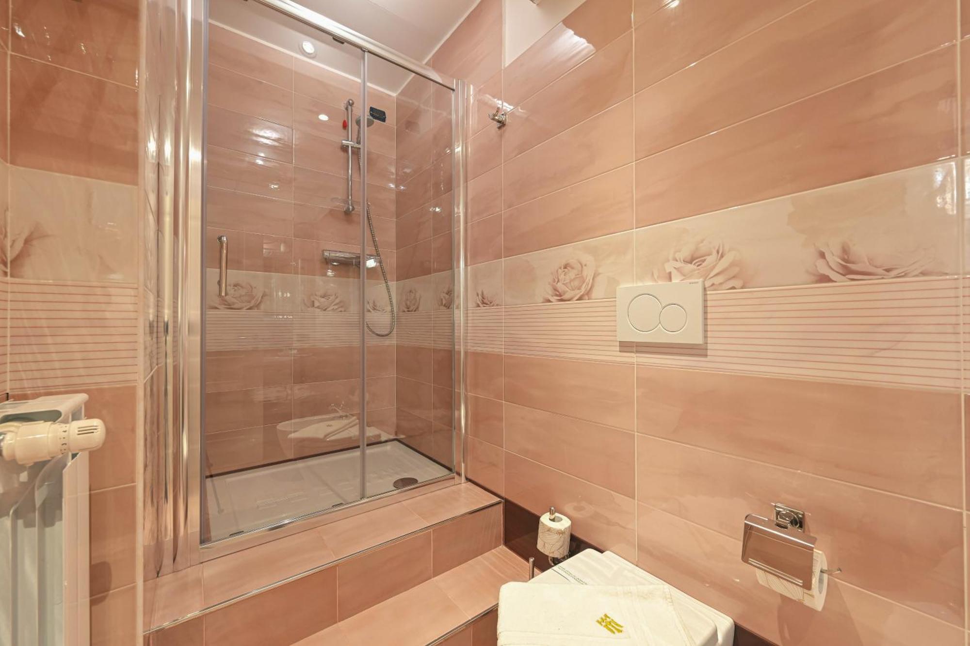 Hotel Mastrodattia Celano Kültér fotó
