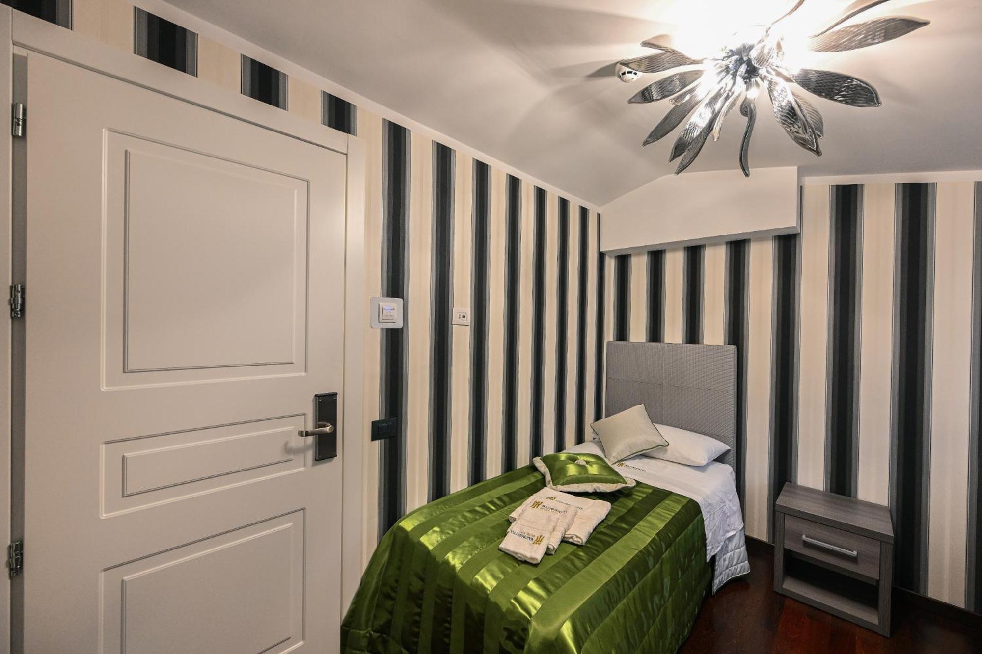 Hotel Mastrodattia Celano Kültér fotó